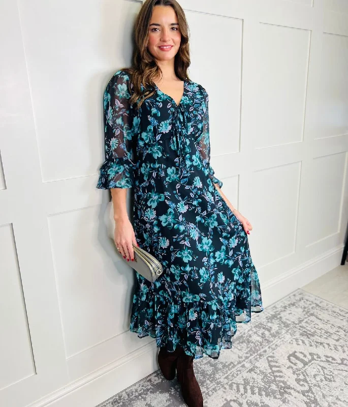 Beach Casual Dresses with a Breezy Design​ Floral Print Tiered Tea Dress
