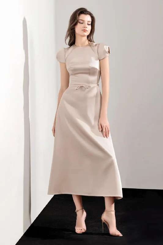 Stretchable Casual Dresses for a Flexible Fit Malva A-line Puffy Sleeved Taffeta Midi Dress Stretchable Casual Dresses for a Flexible Fit Malva A-line Puffy Sleeved Taffeta Midi Dress