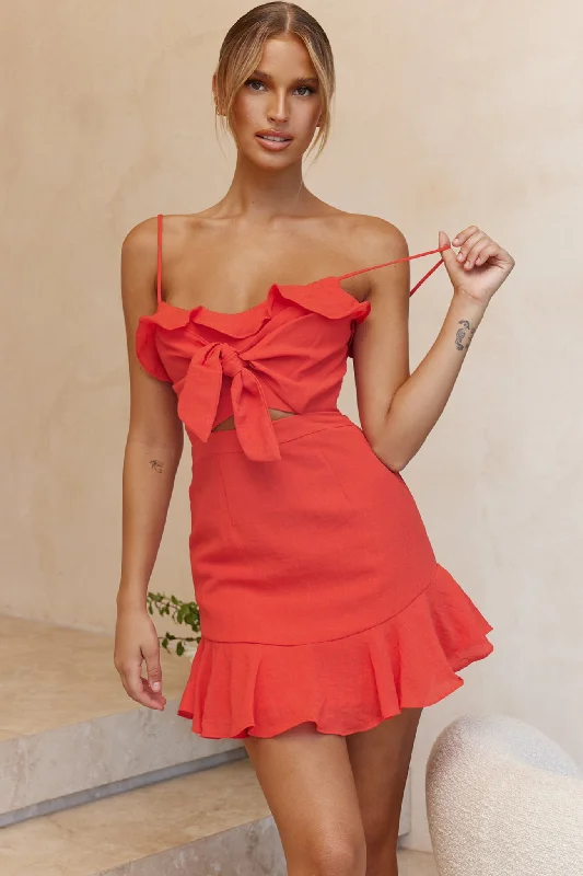 Mini dresses with ribbed textures for a unique appearance Pico Tied-Knot Bust Ruffle Dress Red Mini dresses with ribbed textures for a unique appearance Pico Tied-Knot Bust Ruffle Dress Red