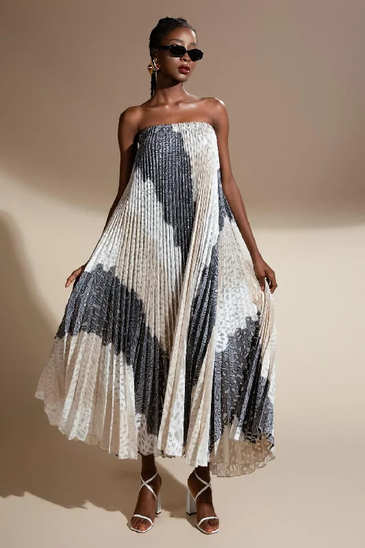 Rayon Casual Dresses for a Soft Feel​ Serena Trapezoid Pleated Brocade Midi Dress