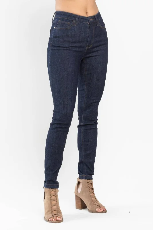 Dark - wash women jeans for a sophisticated and slimming effect Classic Back Pocket Embroidery Skinny Jeans In Blue Dark - wash women jeans for a sophisticated and slimming effect Classic Back Pocket Embroidery Skinny Jeans In Blue