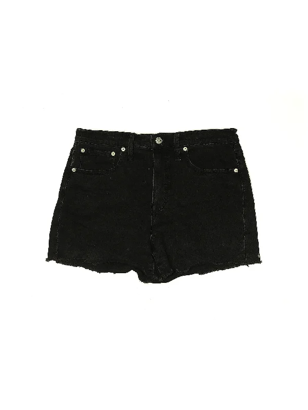 Plus Size Women's Denim Bermuda Shorts in Dark Wash for a Classic and Sophisticated Style Denim Shorts in Dark Wash Plus Size Women's Denim Bermuda Shorts in Dark Wash for a Classic and Sophisticated Style Denim Shorts in Dark Wash