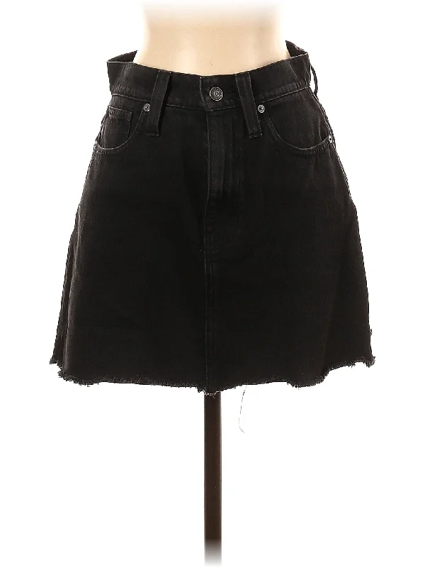 Denim skirts with wide - brimmed hats for a fashionable touch Denim Skirt