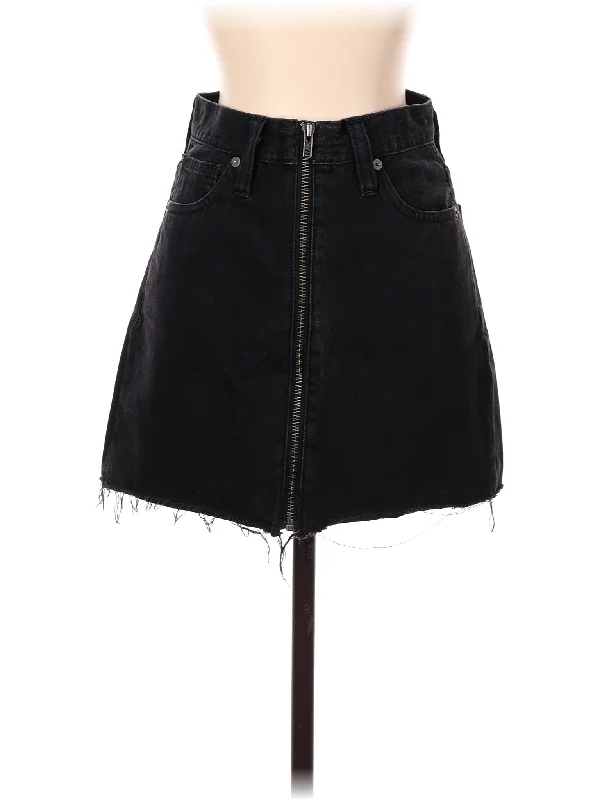 Acid - wash denim skirts for a vintage touch Denim Skirt