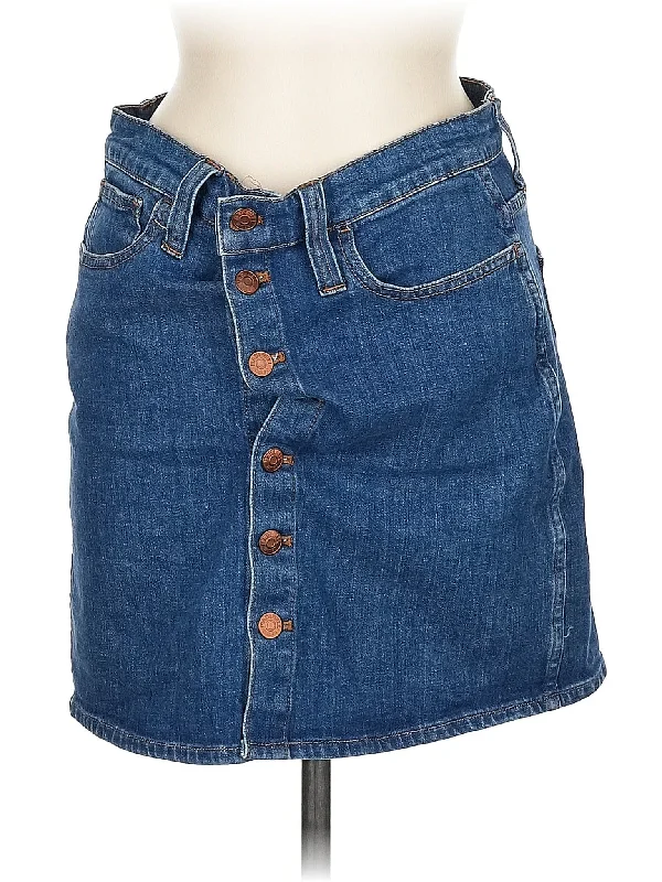 White denim skirts for a fresh and clean appearance Denim Skirt
