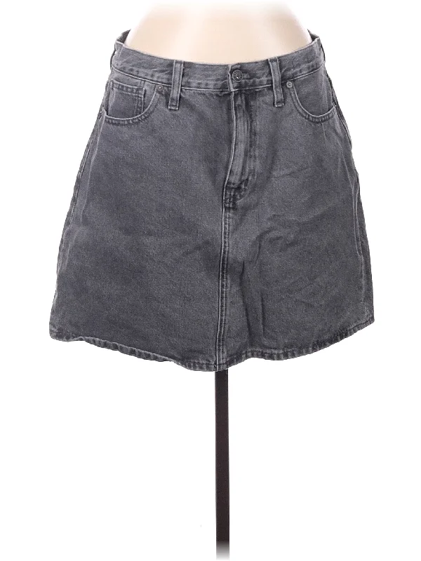 Maxi denim skirts for a bohemian feel Denim Skirt