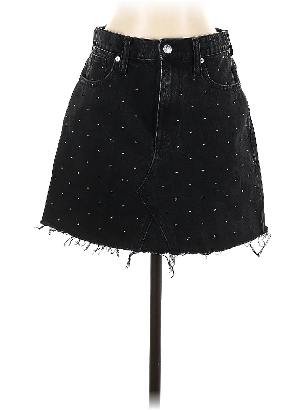 White denim skirts for a fresh and clean appearance Denim Skirt