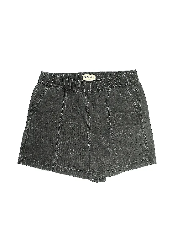 Plus Size Women's Stretch Cotton Athletic Shorts with Side Pockets for Workout Sessions High-Rise Denim Shorts in Dark Wash Plus Size Women's Stretch Cotton Athletic Shorts with Side Pockets for Workout Sessions High-Rise Denim Shorts in Dark Wash