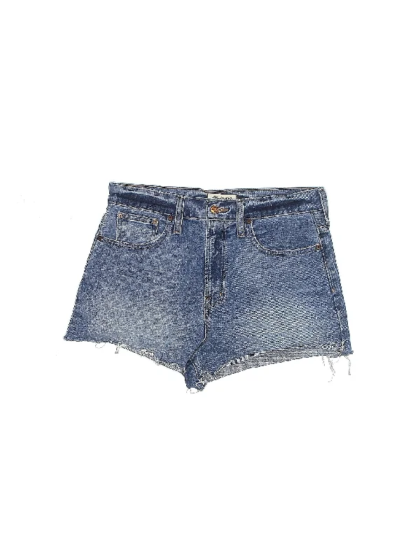 Women's Printed Floral Linen Shorts in Pastel Colors for a Summer Beach Outfit High-Rise Denim Shorts in Light Wash Women's Printed Floral Linen Shorts in Pastel Colors for a Summer Beach Outfit High-Rise Denim Shorts in Light Wash