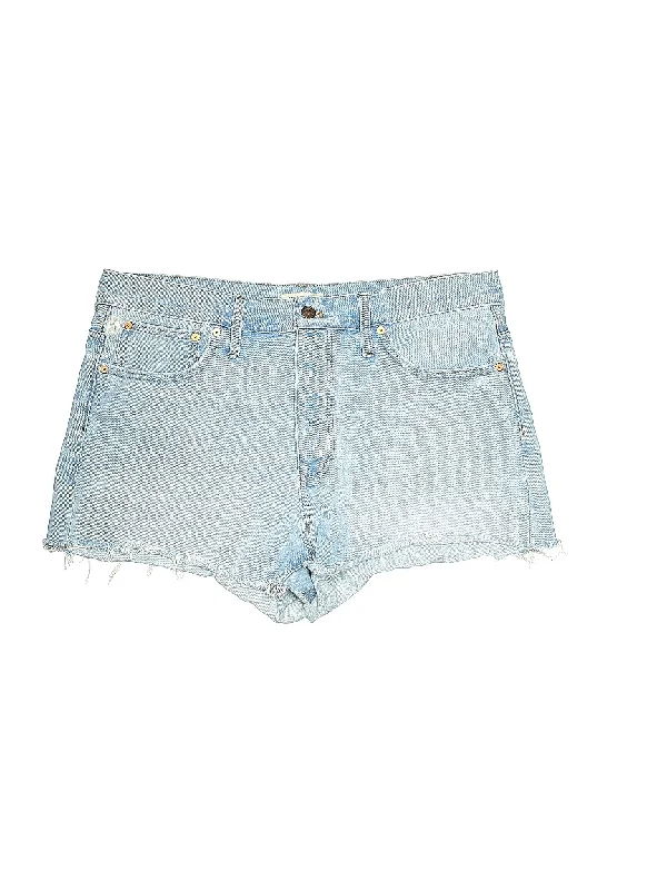 Women's Lace - Trimmed Shorts in White for a Romantic and Elegant Outfit High-Rise Denim Shorts in Light Wash Women's Lace - Trimmed Shorts in White for a Romantic and Elegant Outfit High-Rise Denim Shorts in Light Wash