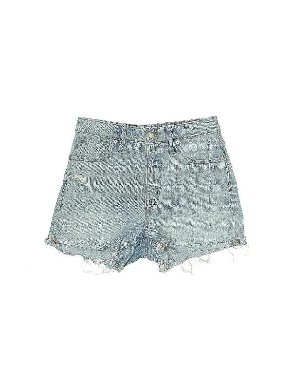 Women's Satin - Finish Shorts in Burgundy for a Luxurious and Stylish Nighttime Look High-Rise Denim Shorts in Light Wash Women's Satin - Finish Shorts in Burgundy for a Luxurious and Stylish Nighttime Look High-Rise Denim Shorts in Light Wash