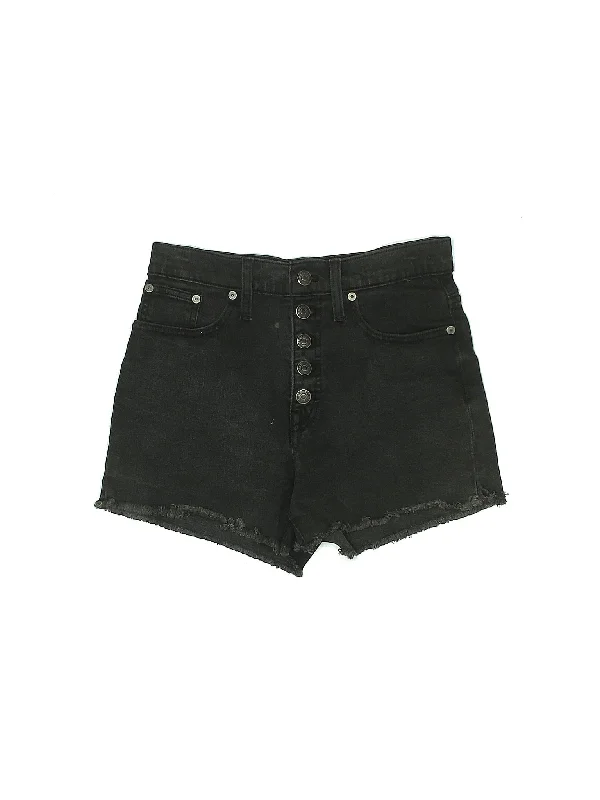 Plus Size Women's Elastic Waistband Linen Shorts in Navy Blue for a Comfortable Everyday Option High-Rise Denim Shorts in Medium Wash Plus Size Women's Elastic Waistband Linen Shorts in Navy Blue for a Comfortable Everyday Option High-Rise Denim Shorts in Medium Wash