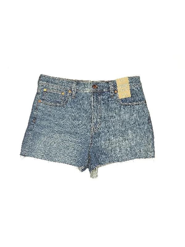 Plus Size Women's Stretch Denim Shorts with Belt Loops in Medium Wash for a Versatile Fit High-Rise Denim Shorts in Medium Wash Plus Size Women's Stretch Denim Shorts with Belt Loops in Medium Wash for a Versatile Fit High-Rise Denim Shorts in Medium Wash