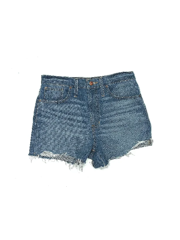 Plus Size Women's Elastic Waistband Linen Shorts in Navy Blue for a Comfortable Everyday Option High-Rise Denim Shorts in Medium Wash Plus Size Women's Elastic Waistband Linen Shorts in Navy Blue for a Comfortable Everyday Option High-Rise Denim Shorts in Medium Wash