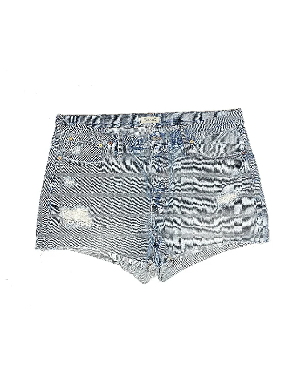 Women's Printed Floral Linen Shorts in Pastel Colors for a Summer Beach Outfit High-Rise Denim Shorts in Medium Wash Women's Printed Floral Linen Shorts in Pastel Colors for a Summer Beach Outfit High-Rise Denim Shorts in Medium Wash