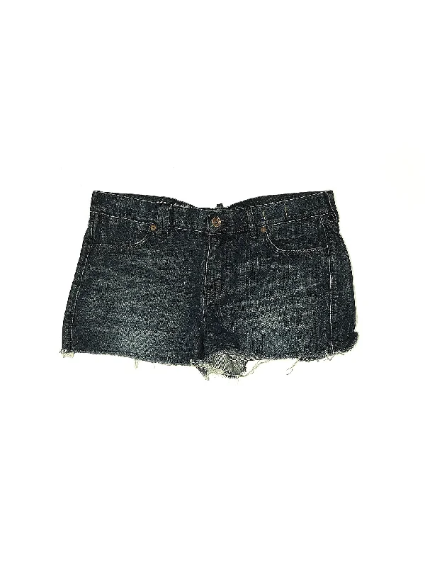 Plus Size Women's Stretch Denim Shorts with Belt Loops in Medium Wash for a Versatile Fit Low-Rise Denim Shorts in Dark Wash Plus Size Women's Stretch Denim Shorts with Belt Loops in Medium Wash for a Versatile Fit Low-Rise Denim Shorts in Dark Wash