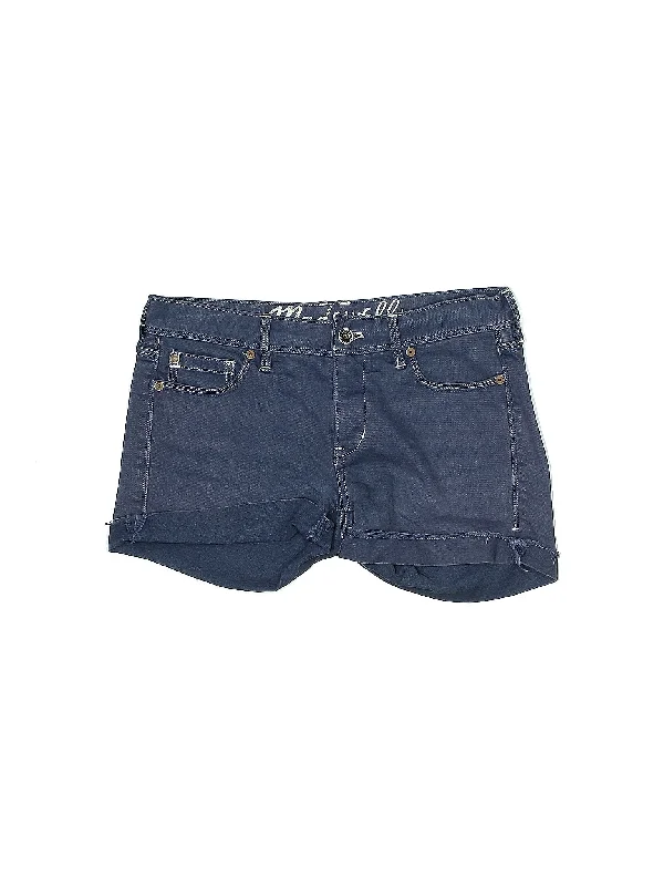 Women's Ruffled Hem Denim Shorts in Light Wash for a Feminine and Fashionable Style Mid-Rise Denim Shorts in Dark Wash Women's Ruffled Hem Denim Shorts in Light Wash for a Feminine and Fashionable Style Mid-Rise Denim Shorts in Dark Wash