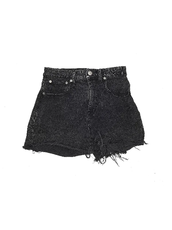 Plus Size Women's Elastic Waistband Linen Shorts in Navy Blue for a Comfortable Everyday Option Mid-Rise Denim Shorts in Medium Wash Plus Size Women's Elastic Waistband Linen Shorts in Navy Blue for a Comfortable Everyday Option Mid-Rise Denim Shorts in Medium Wash