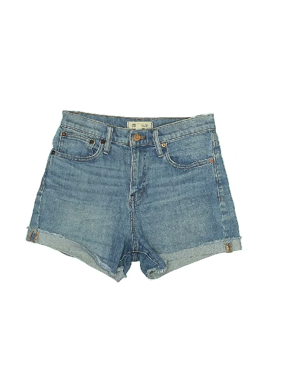 High - Waisted Plus Size Women's Denim Shorts with Distressed Details for a Trendy Look Mid-Rise Denim Shorts in Medium Wash High - Waisted Plus Size Women's Denim Shorts with Distressed Details for a Trendy Look Mid-Rise Denim Shorts in Medium Wash