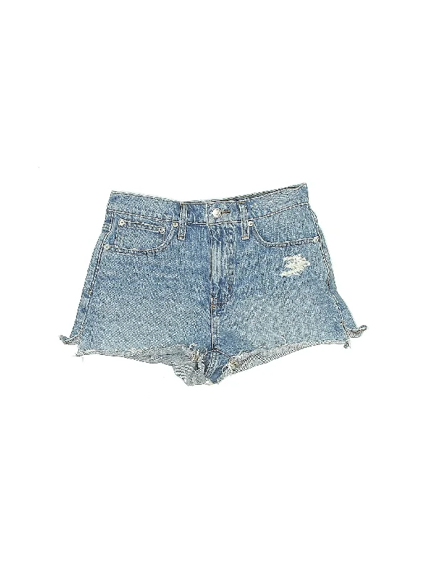 High - Waisted Plus Size Women's Denim Shorts with Distressed Details for a Trendy Look Mid-Rise Denim Shorts in Medium Wash High - Waisted Plus Size Women's Denim Shorts with Distressed Details for a Trendy Look Mid-Rise Denim Shorts in Medium Wash