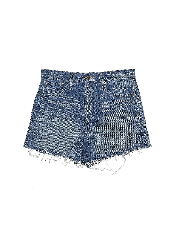 Plus Size Women's Stretch Cotton Athletic Shorts with Side Pockets for Workout Sessions Mid-Rise Denim Shorts in Medium Wash Plus Size Women's Stretch Cotton Athletic Shorts with Side Pockets for Workout Sessions Mid-Rise Denim Shorts in Medium Wash