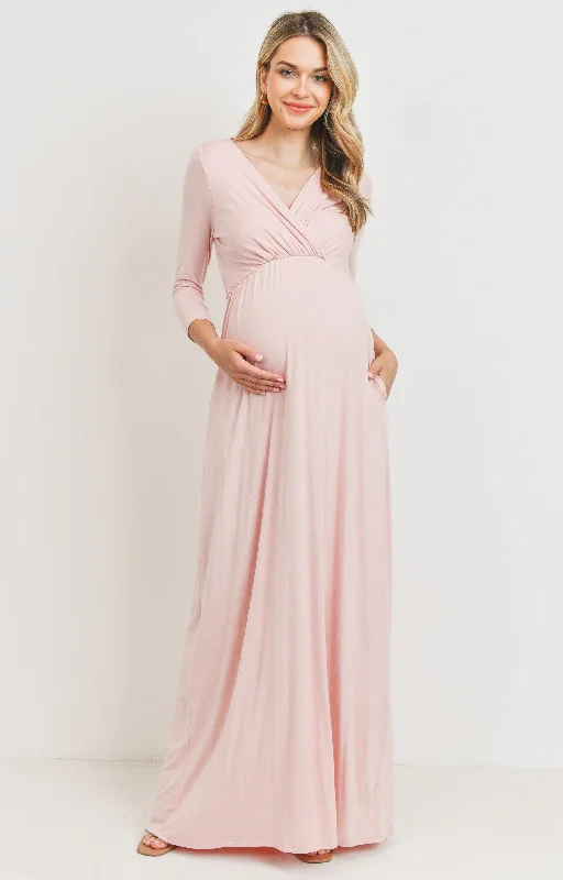 Metallic maxi dresses for a glamorous New Year's Eve party 3/4 Sleeve Surplice Maternity/Nursing Maxi Dress Metallic maxi dresses for a glamorous New Year's Eve party 3/4 Sleeve Surplice Maternity/Nursing Maxi Dress