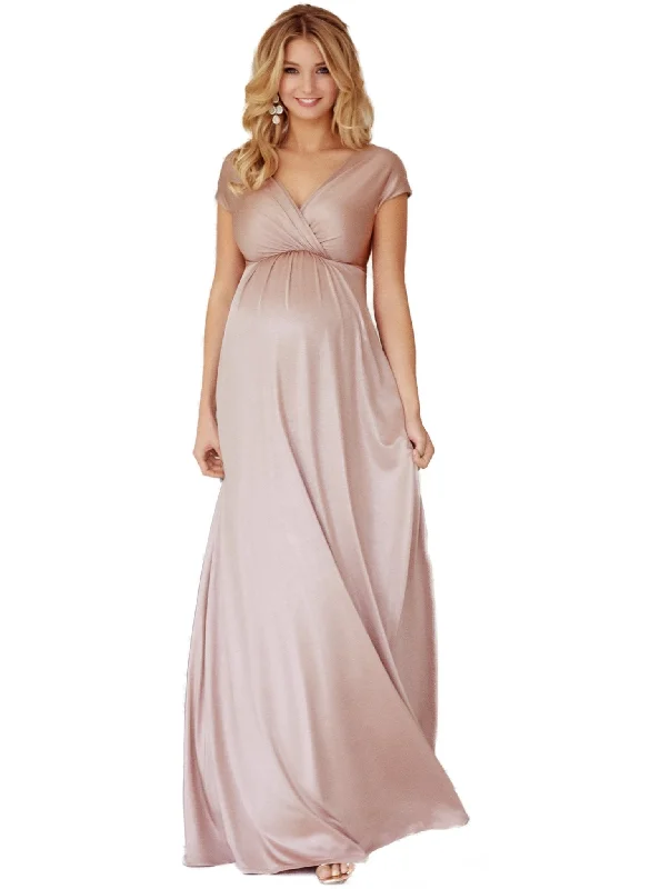 Maxi dresses with a halter neck for a stylish and sophisticated choice Francesca Maternity Maxi Dress - Blush Maxi dresses with a halter neck for a stylish and sophisticated choice Francesca Maternity Maxi Dress - Blush