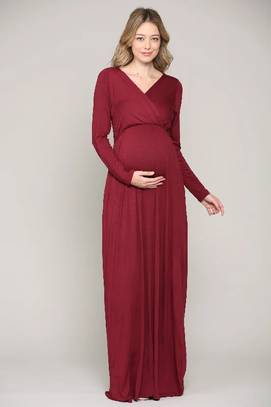 Maxi dresses with a halter neck for a stylish and sophisticated choice Long Sleeve Maternity/Nursing Maxi Dress Maxi dresses with a halter neck for a stylish and sophisticated choice Long Sleeve Maternity/Nursing Maxi Dress
