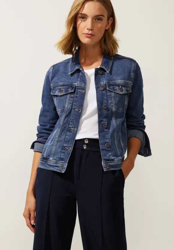 Denim Top with a Floral Print for a Feminine Touch Street One denim jacket indigo wash 211939 Denim Top with a Floral Print for a Feminine Touch Street One denim jacket indigo wash 211939