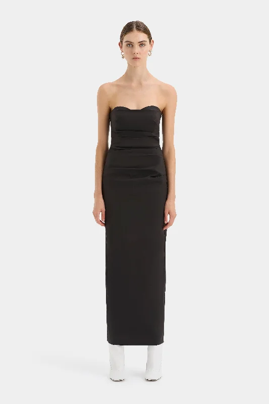Ruffled Women Dress with Multiple Layers for a Playful and Girly Style Alba Strapless Gown Ruffled Women Dress with Multiple Layers for a Playful and Girly Style Alba Strapless Gown
