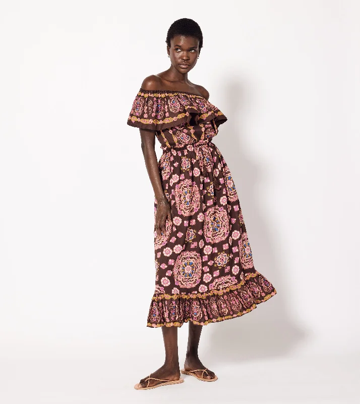 Empire Waist Women Dress to Accentuate the Bust and Conceal the Waist Casey Midi Skirt | Avalon Empire Waist Women Dress to Accentuate the Bust and Conceal the Waist Casey Midi Skirt | Avalon