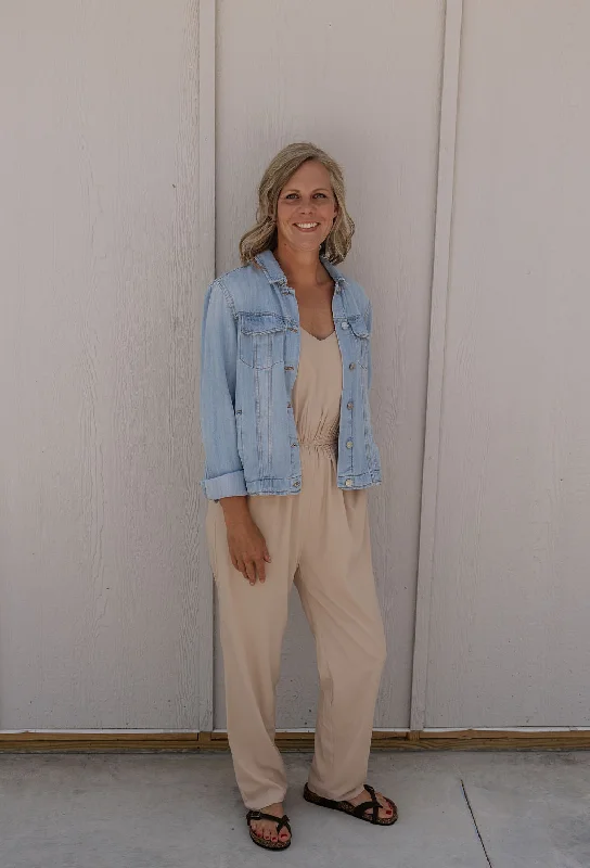 Women jumpsuits with gathered pants for a voluminous and elegant look KENDAL BEIGE JUMPSUIT Women jumpsuits with gathered pants for a voluminous and elegant look KENDAL BEIGE JUMPSUIT