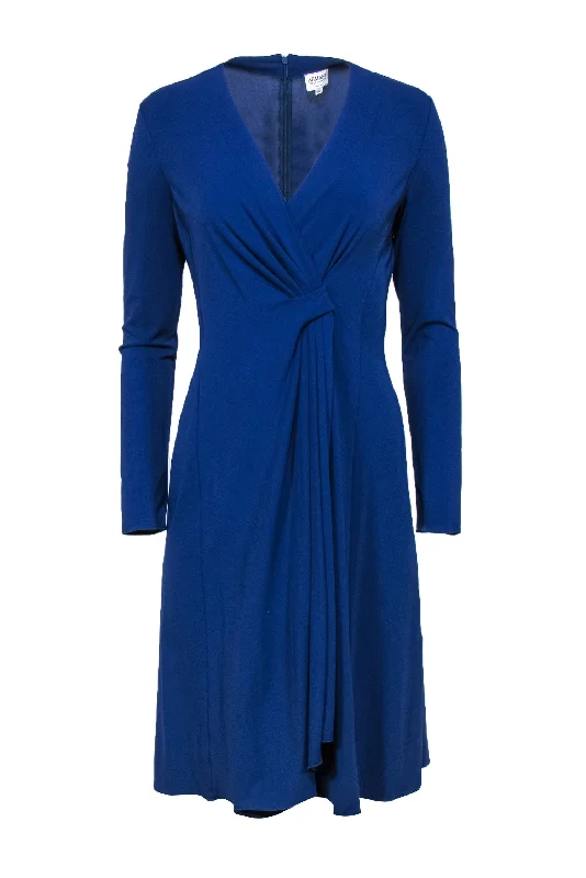 Little Black Women Dress with Sequins for a Glamorous Night Out Little Black Women Dress with Sequins for a Glamorous Night Out Armani Collezioni - Dark Blue Long Sleeve Pleated Draped Sheath Dress Sz 10 Little Black Women Dress with Sequins for a Glamorous Night Out Little Black Women Dress with Sequins for a Glamorous Night Out Armani Collezioni - Dark Blue Long Sleeve Pleated Draped Sheath Dress Sz 10