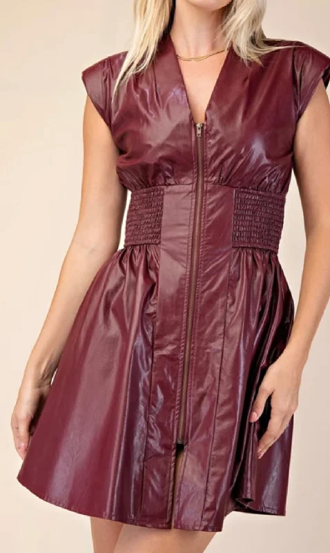 Pleated Women Dress with a Timeless and Elegant Texture Pleated Women Dress with a Timeless and Elegant Texture Danela Dress Pleated Women Dress with a Timeless and Elegant Texture Pleated Women Dress with a Timeless and Elegant Texture Danela Dress