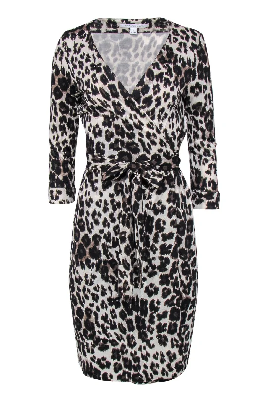 Sleeveless Women Dress in Bright Colors for Summer Parties Sleeveless Women Dress in Bright Colors for Summer Parties Diane von Furstenberg - Cream & Black Leopard Print Silk Wrap Dress Sz 10 Sleeveless Women Dress in Bright Colors for Summer Parties Sleeveless Women Dress in Bright Colors for Summer Parties Diane von Furstenberg - Cream & Black Leopard Print Silk Wrap Dress Sz 10