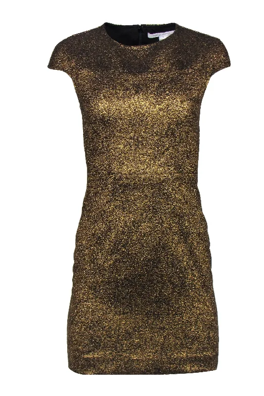 Long - Sleeve Women Dress in Velvet for a Luxurious Winter Look Long - Sleeve Women Dress in Velvet for a Luxurious Winter Look Diane von Furstenberg - Metallic Gold Crackled Cap Sleeve Sheath Dress Sz 0