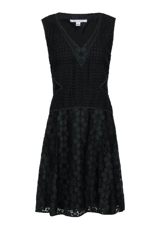 Pleated Women Dress with a Timeless and Elegant Texture Pleated Women Dress with a Timeless and Elegant Texture Diane von Furstenberg - Black Eyelet Floral Lace Cotton Blend Dress Sz 10 Pleated Women Dress with a Timeless and Elegant Texture Pleated Women Dress with a Timeless and Elegant Texture Diane von Furstenberg - Black Eyelet Floral Lace Cotton Blend Dress Sz 10