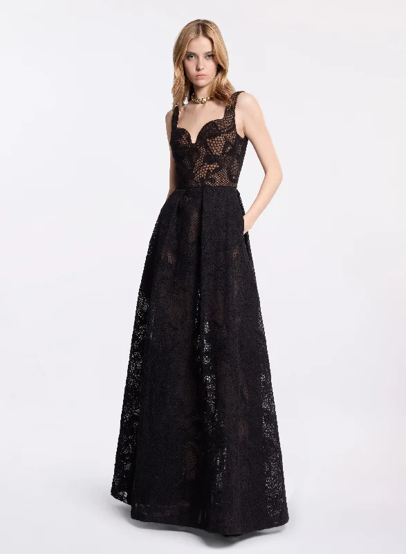 Backless Women Dress for a Sexy and Alluring Look at Evening Events Backless Women Dress for a Sexy and Alluring Look at Evening Events Embroidered Tulle Long Dress Backless Women Dress for a Sexy and Alluring Look at Evening Events Backless Women Dress for a Sexy and Alluring Look at Evening Events Embroidered Tulle Long Dress