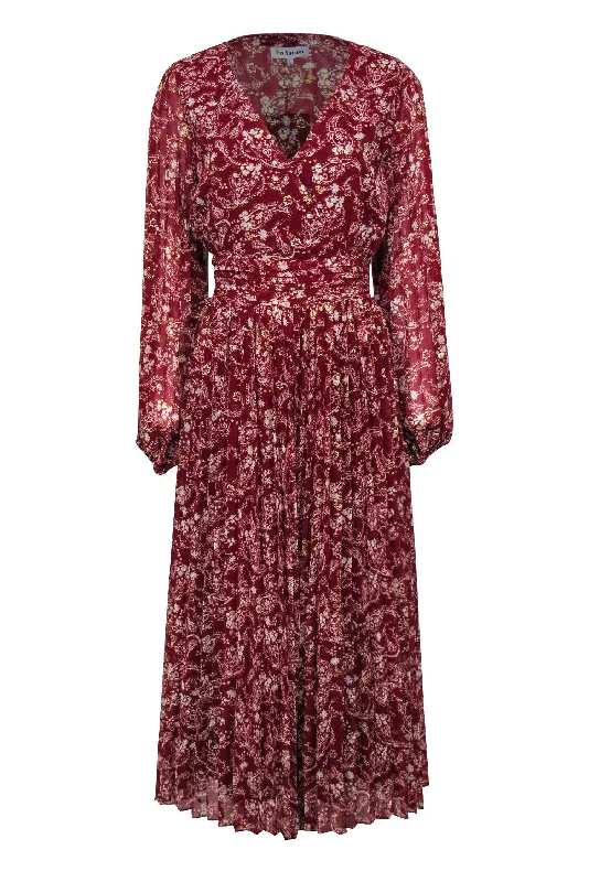 Ruffled Women Dress with Multiple Layers for a Playful and Girly Style Ruffled Women Dress with Multiple Layers for a Playful and Girly Style En Saison - Maroon Pleated Maxi Dress w/ Metallic Paisley Print Sz L Ruffled Women Dress with Multiple Layers for a Playful and Girly Style Ruffled Women Dress with Multiple Layers for a Playful and Girly Style En Saison - Maroon Pleated Maxi Dress w/ Metallic Paisley Print Sz L