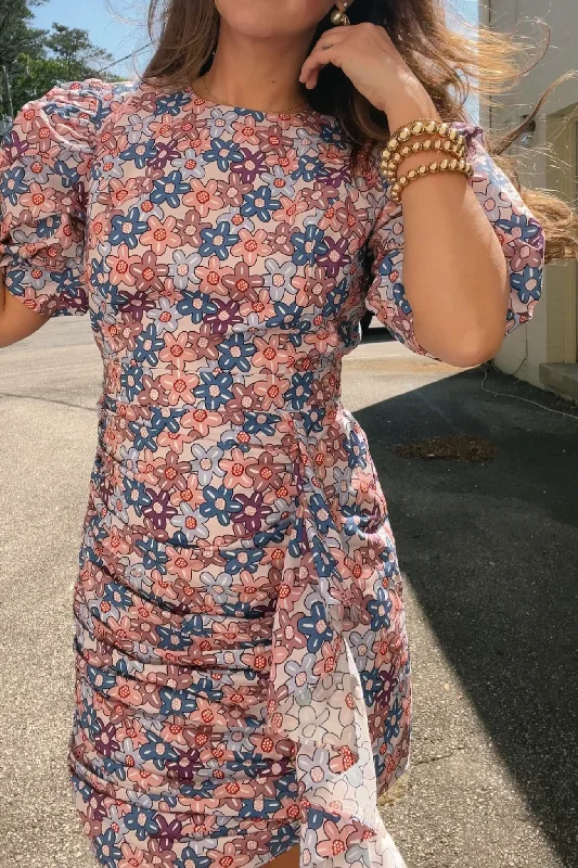 Sheath Women Dress with a Tailored Fit for a Professional Look Sheath Women Dress with a Tailored Fit for a Professional Look Flower Fields Puff Sleeve Floral Dress Sheath Women Dress with a Tailored Fit for a Professional Look Sheath Women Dress with a Tailored Fit for a Professional Look Flower Fields Puff Sleeve Floral Dress