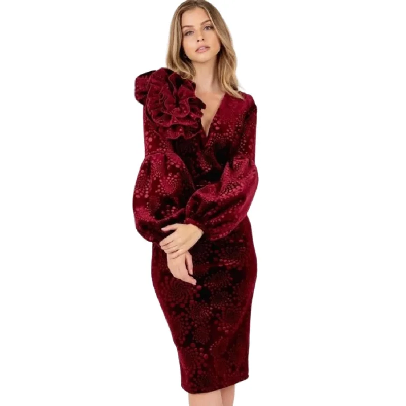 Pleated Women Dress with a Timeless and Elegant Texture Pleated Women Dress with a Timeless and Elegant Texture Flower Patch Flocked Velvet Fitted Midi Dress With Puff Sleeves Pleated Women Dress with a Timeless and Elegant Texture Pleated Women Dress with a Timeless and Elegant Texture Flower Patch Flocked Velvet Fitted Midi Dress With Puff Sleeves