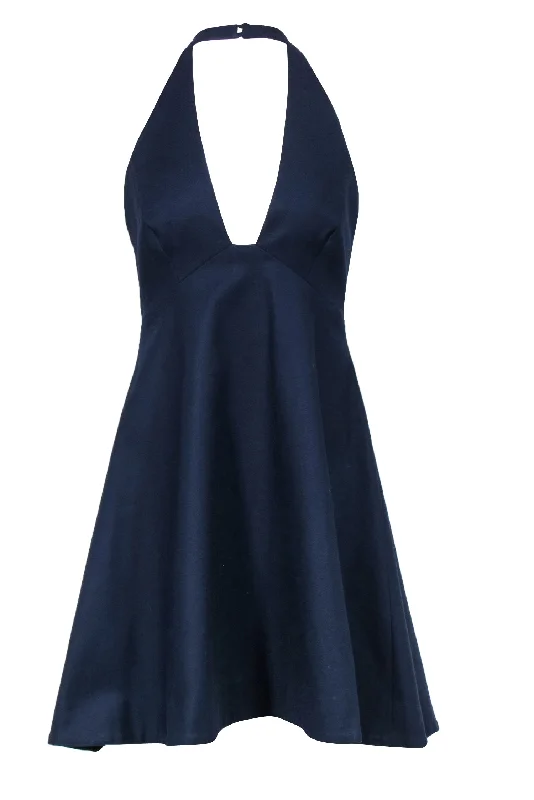 Backless Women Dress for a Sexy and Alluring Look at Evening Events Backless Women Dress for a Sexy and Alluring Look at Evening Events Halston Heritage - Navy Cotton A-Line Halter Plunge Dress Sz 4 Backless Women Dress for a Sexy and Alluring Look at Evening Events Backless Women Dress for a Sexy and Alluring Look at Evening Events Halston Heritage - Navy Cotton A-Line Halter Plunge Dress Sz 4