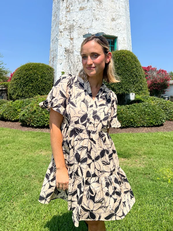 Mermaid - Style Women Dress with a Fitted Silhouette for Special Occasions Mermaid - Style Women Dress with a Fitted Silhouette for Special Occasions Mix It Up Floral Short Sleeve Dress - Taupe Mermaid - Style Women Dress with a Fitted Silhouette for Special Occasions Mermaid - Style Women Dress with a Fitted Silhouette for Special Occasions Mix It Up Floral Short Sleeve Dress - Taupe