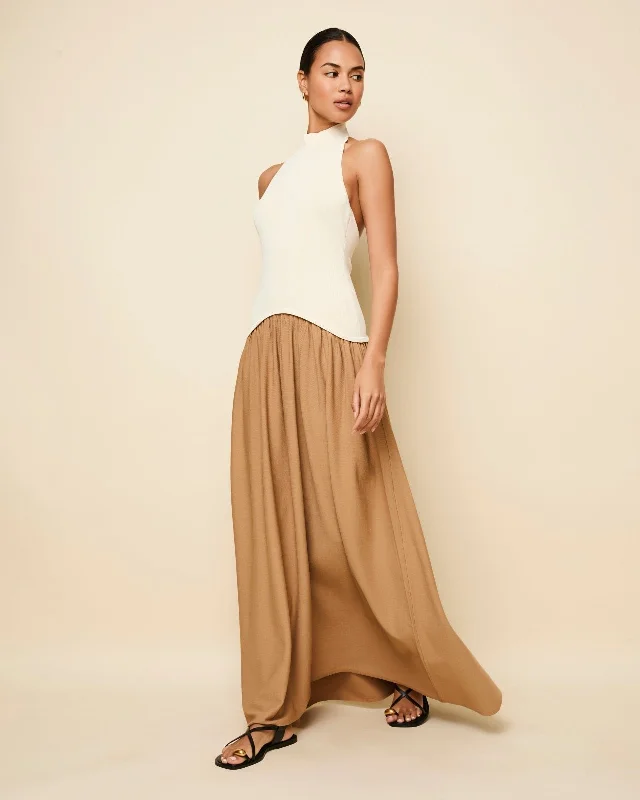 Halter Neck Women Dress to Show Off the Shoulders and Neckline Halter Neck Women Dress to Show Off the Shoulders and Neckline Halter Soglio Dress Ecru Camel Halter Neck Women Dress to Show Off the Shoulders and Neckline Halter Neck Women Dress to Show Off the Shoulders and Neckline Halter Soglio Dress Ecru Camel