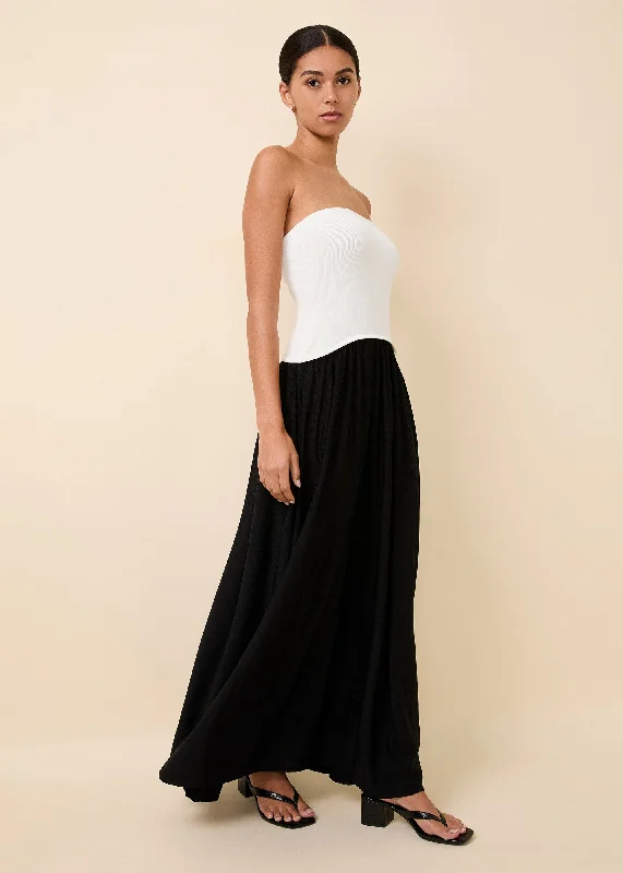 Strapless Women Dress with a Built - in Bra for Comfort and Support Strapless Women Dress with a Built - in Bra for Comfort and Support Strapless Soglio Dress Noir / Optic White Strapless Women Dress with a Built - in Bra for Comfort and Support Strapless Women Dress with a Built - in Bra for Comfort and Support Strapless Soglio Dress Noir / Optic White