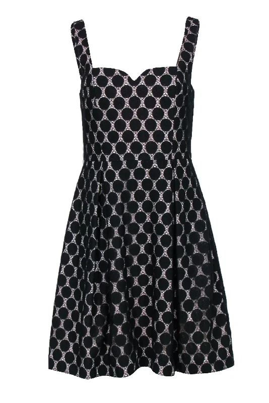 Backless Women Dress for a Sexy and Alluring Look at Evening Events Backless Women Dress for a Sexy and Alluring Look at Evening Events Trina Turk - Black Sleeveless Circle Overlay A-Line Dress Sz M Backless Women Dress for a Sexy and Alluring Look at Evening Events Backless Women Dress for a Sexy and Alluring Look at Evening Events Trina Turk - Black Sleeveless Circle Overlay A-Line Dress Sz M