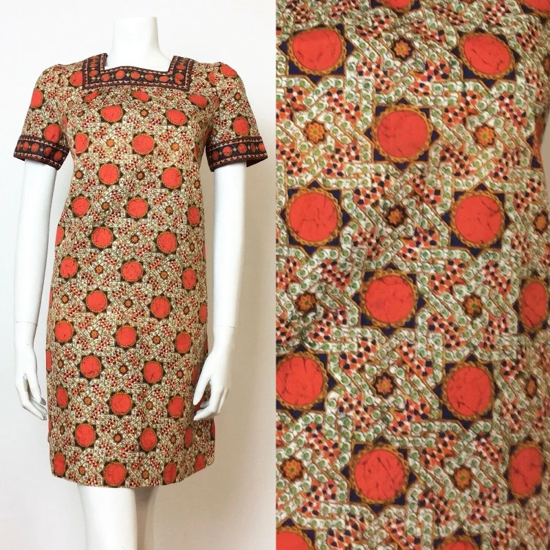 Off - the - Shoulder Women Dress for a Romantic and Feminine Look Off - the - Shoulder Women Dress for a Romantic and Feminine Look VTG 60S 70S ORANGE ETHNIC PSYCHEDELIC BATIK PRINT COTTON MINI DRESS 8 10