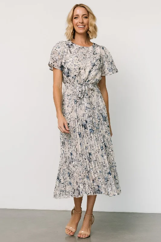 High - low midi dresses with geometric patterns for a modern party Alexandra Pleated Dress | Off White + Blue High - low midi dresses with geometric patterns for a modern party Alexandra Pleated Dress | Off White + Blue