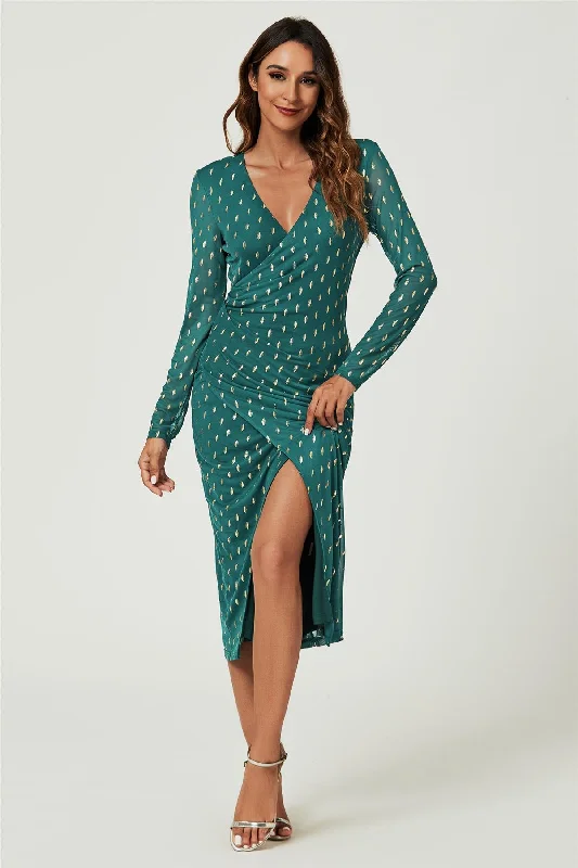 Midi dresses with ribbed textures for a unique and tactile appearance Foil Mesh Long Sleeve Midi Dress In Green Midi dresses with ribbed textures for a unique and tactile appearance Foil Mesh Long Sleeve Midi Dress In Green