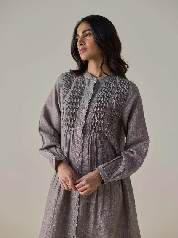 Midi dresses with cotton - blend materials for everyday comfort Mati Smock Dress